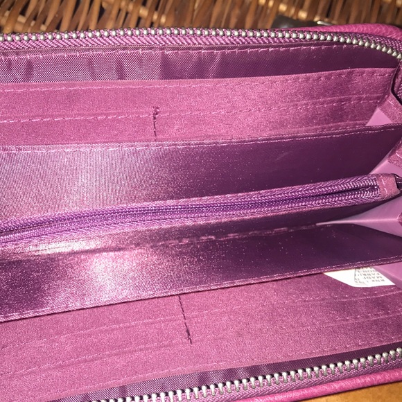 Pink wallet - Picture 3 of 4